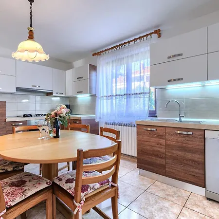 Semesterbostad Holiday Home Eufemia-1 By Interhome Pula