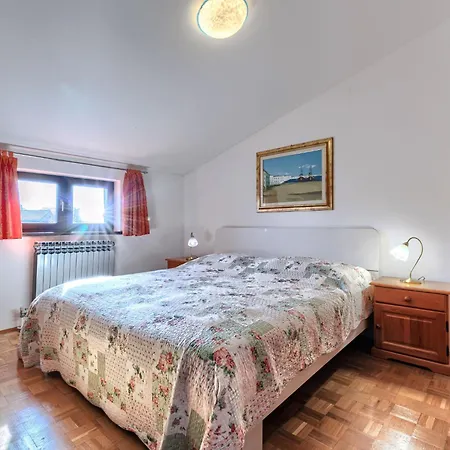 Holiday Home Eufemia-1 By Interhome Semesterbostad Pula