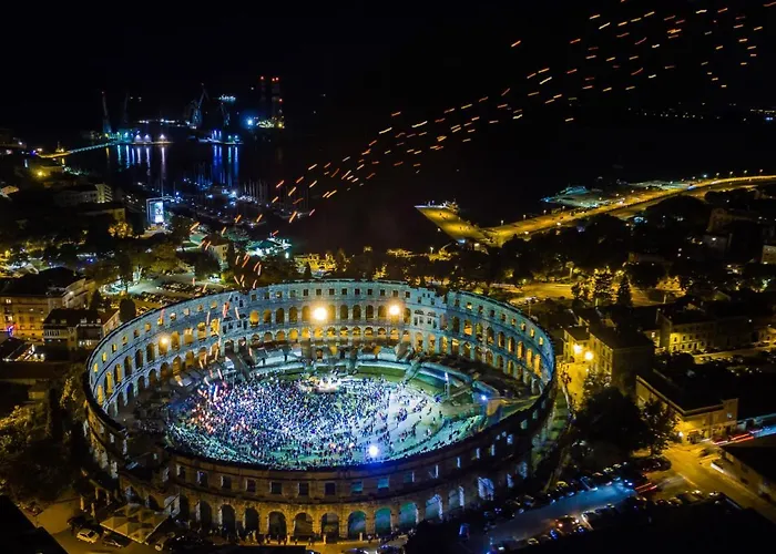 Eufemia-1 By Interhome Ferienhaus Pula