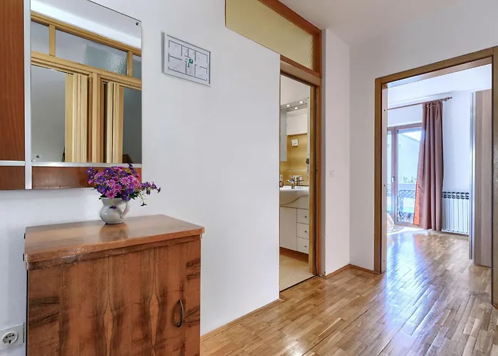 Eufemia-1 By Interhome * Pula