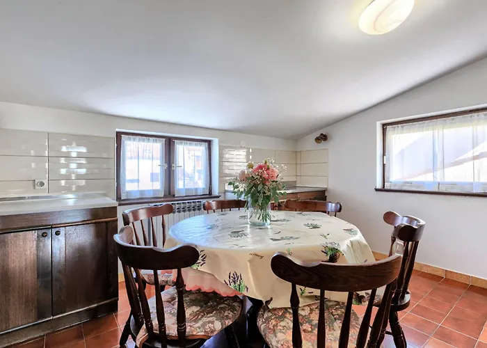 Eufemia-1 By Interhome Ferienhaus Pula