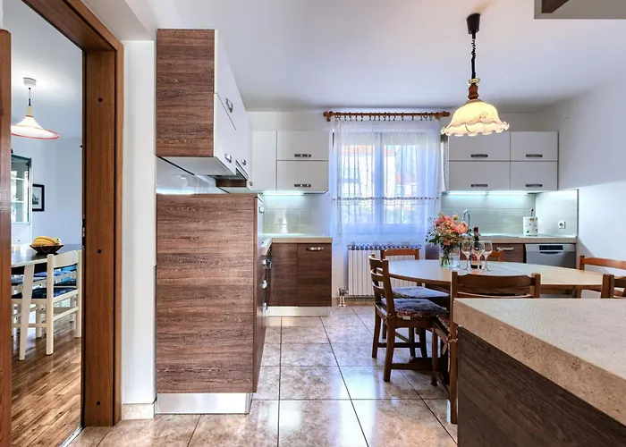 Eufemia-1 By Interhome Pula