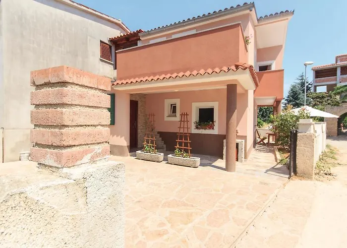 Ferienhaus Eufemia-1 By Interhome Pula