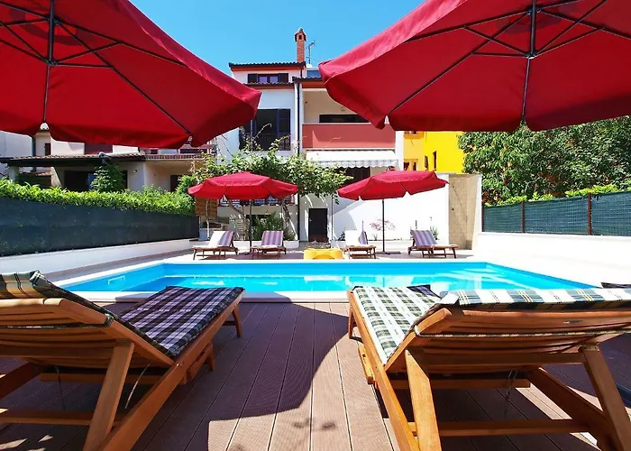 Eufemia-1 By Interhome Ferienhaus Pula