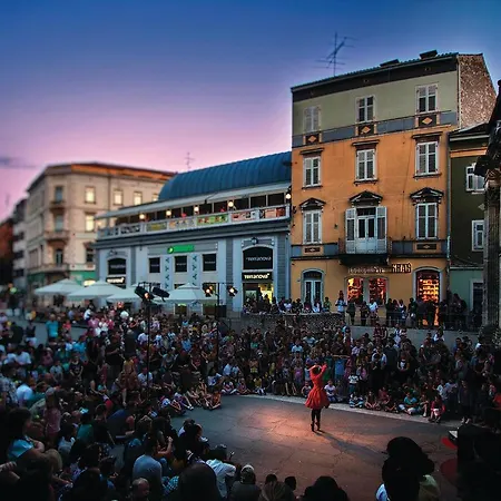 펜션 Eufemia-1 By Interhome *