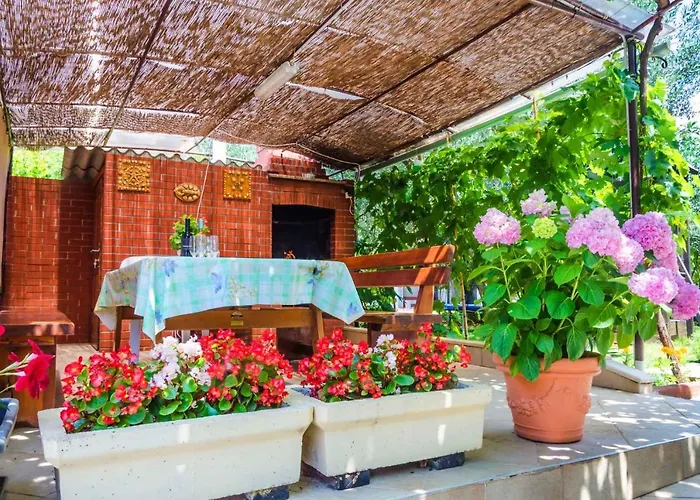 Prázdninový dům Eufemia-1 By Interhome *