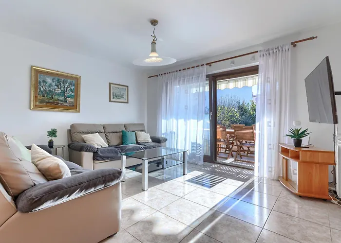 Eufemia-1 By Interhome Pula